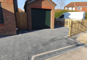 Driveways services page image